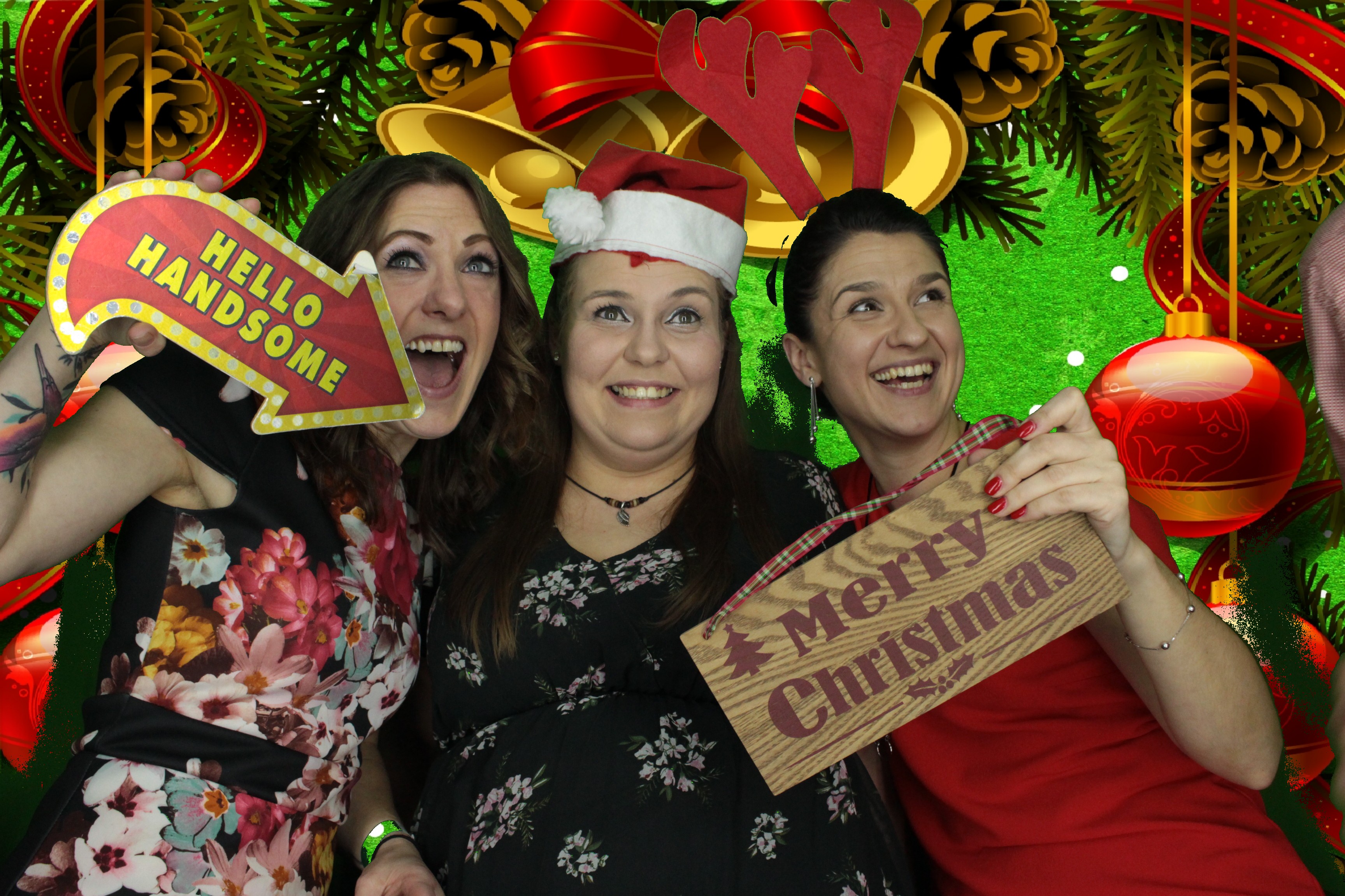 One Line Christmas Party | View more photos from the event at gallery.myphotoboothexperience.co.uk/u/MyPhotoBoothExperienceLtd/One-Line-Christmas-Party